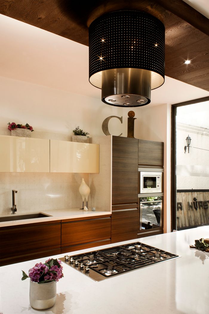 services-01 Stylish modern kitchen in Mexico City with sleek design and elegant decor.